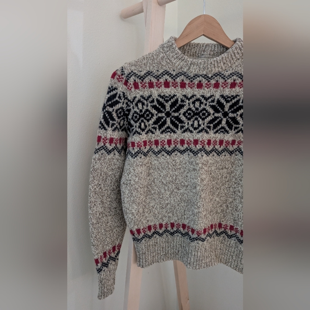 SOLD✨ Vintage L.L. Bean Nordic Patterned Sweater, Sz M - Picture 5 of 7
